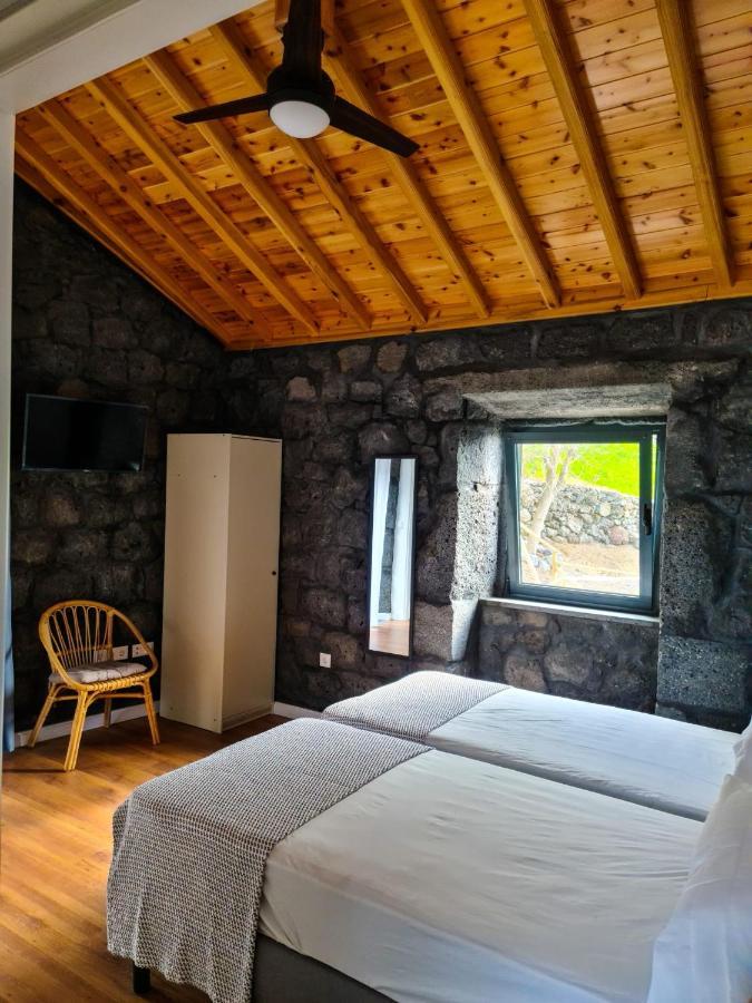 Quinta Do Caminho Da Igreja Ter-casas De Campo Velas