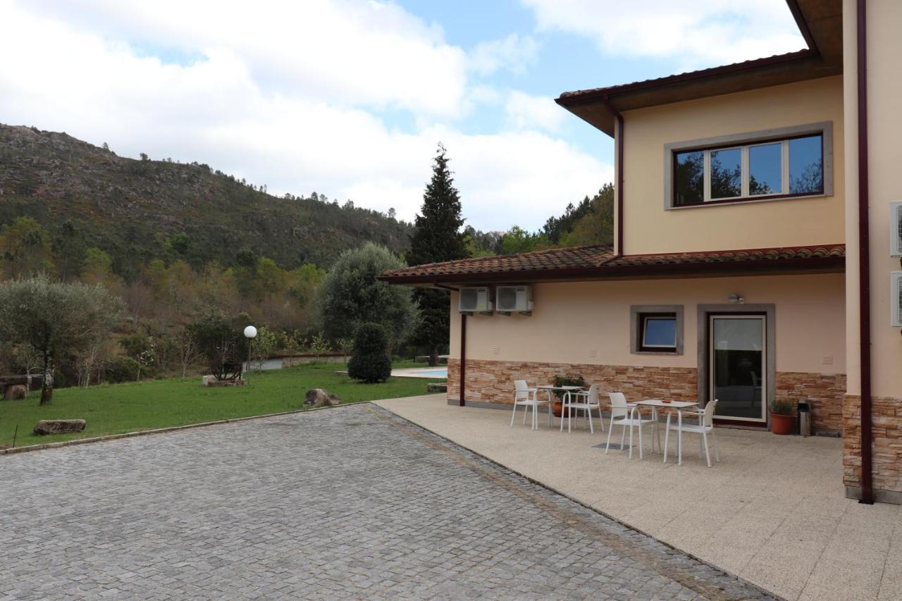 Outeiro Do Moinho Bed & Breakfast *