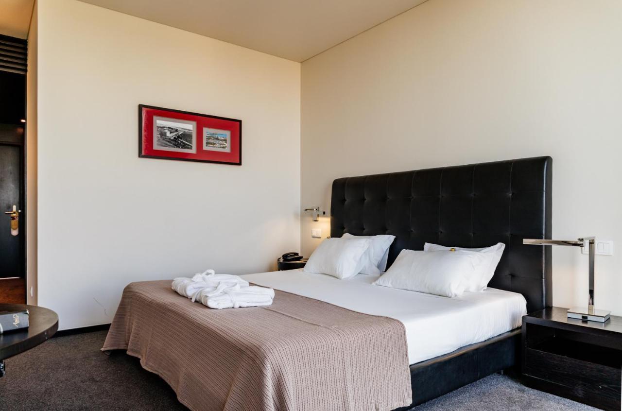 Axis Viana Business & 4*