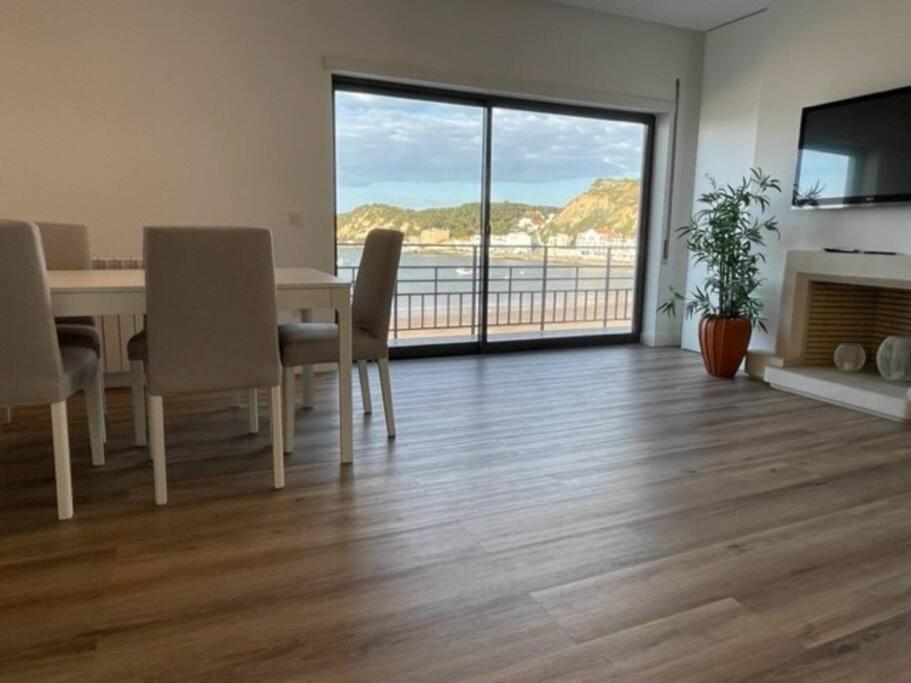 Em Frente A Apartamento São Martinho do Porto