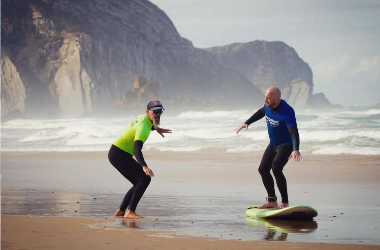 Gasthuis International Surf School & Camp