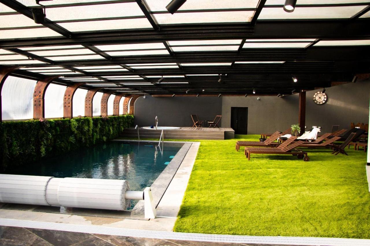 Hotel Well &