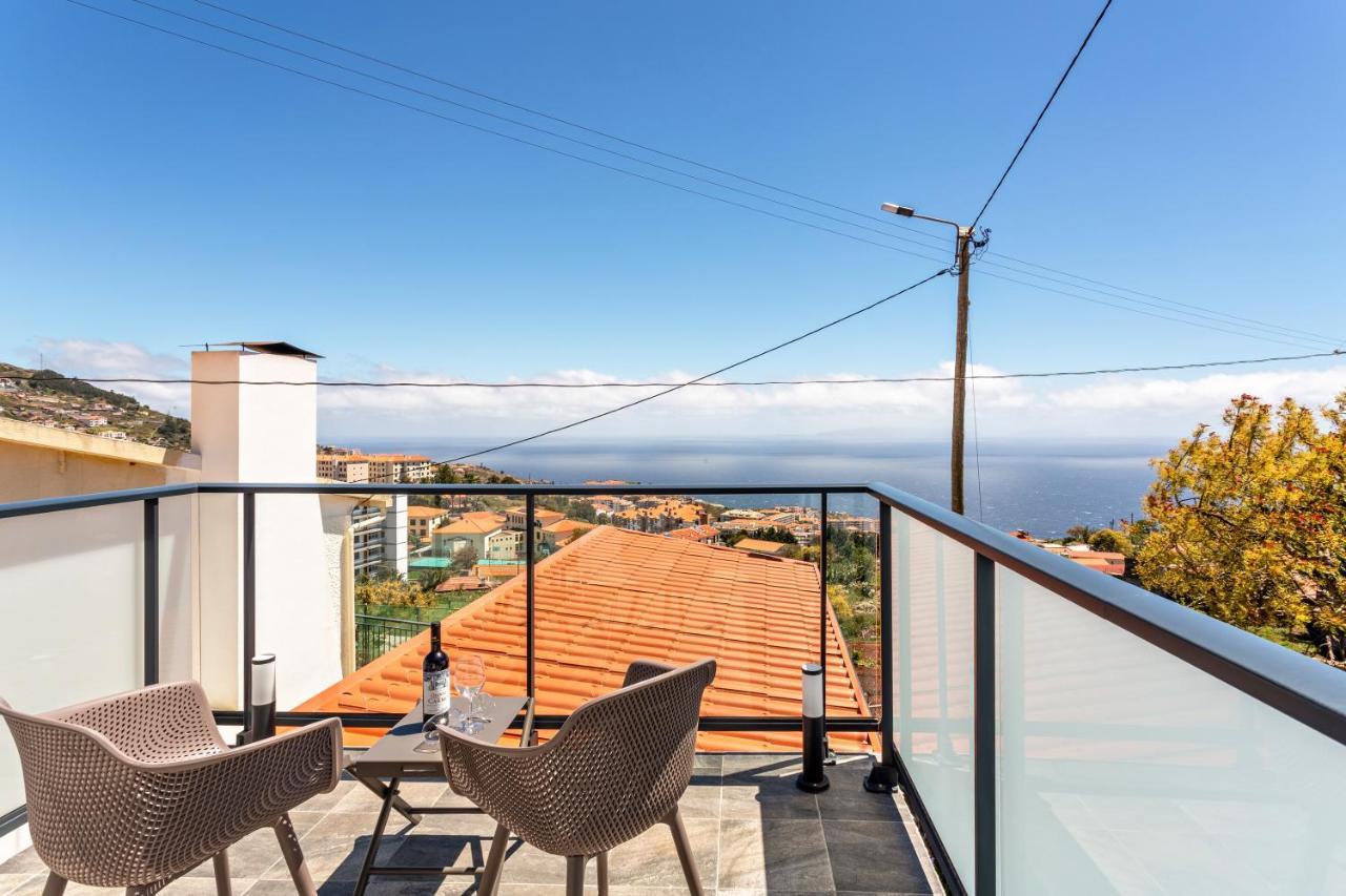 Apartment Panoramic Views I I *