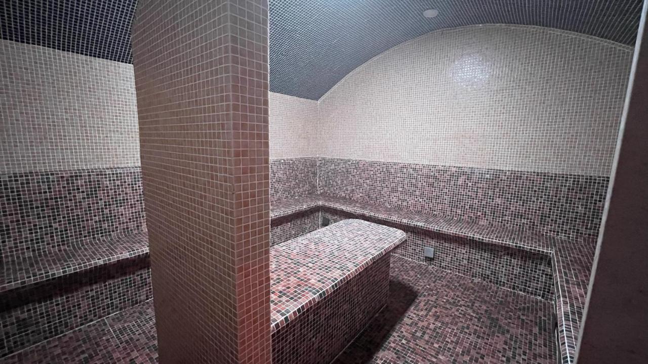 3 Caparica - Lisbon Gay Hotel Charneca (Setubal)