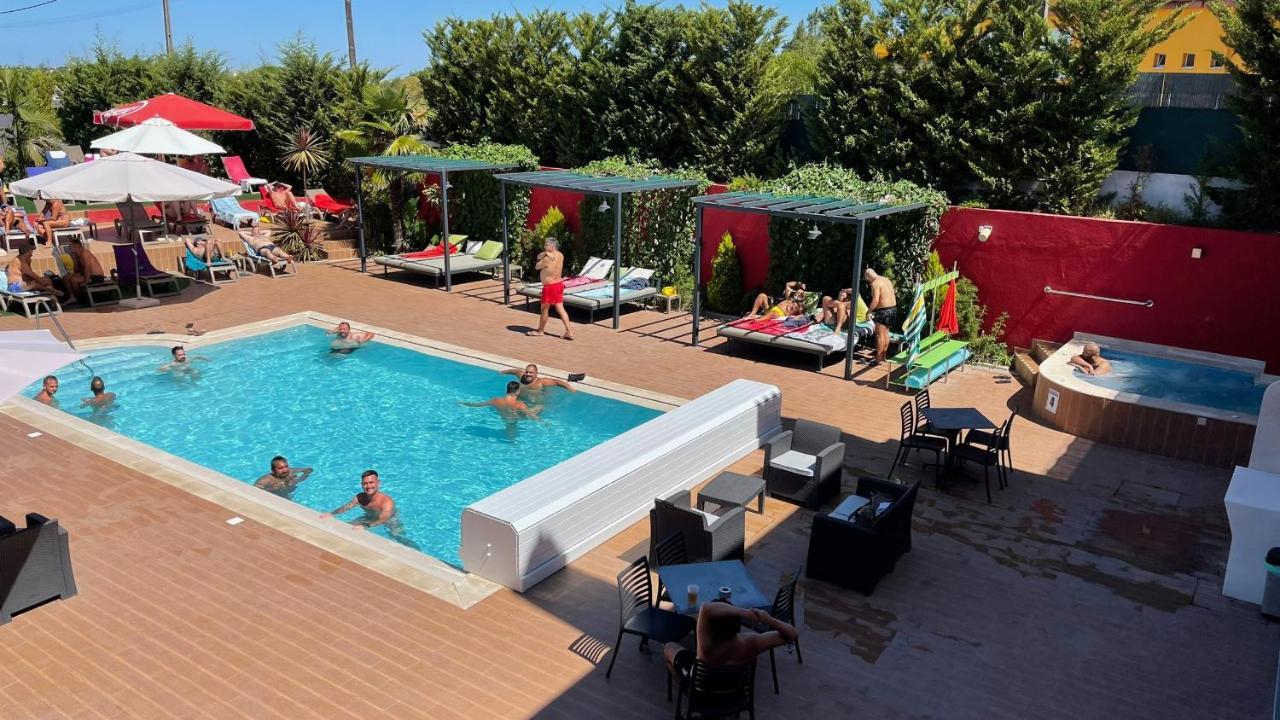 Hotel 3 Caparica - Lisbon Gay 3*