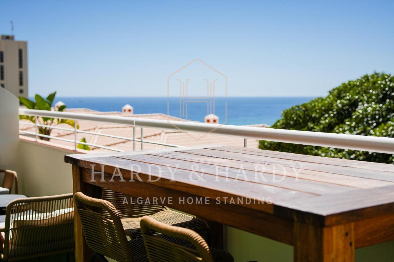 H&h Sea View Elegance: Modern Porto De Mos Apartment *