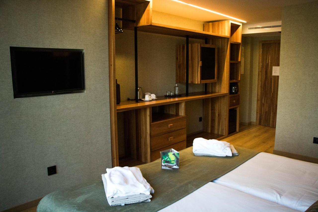 Well & Hotel