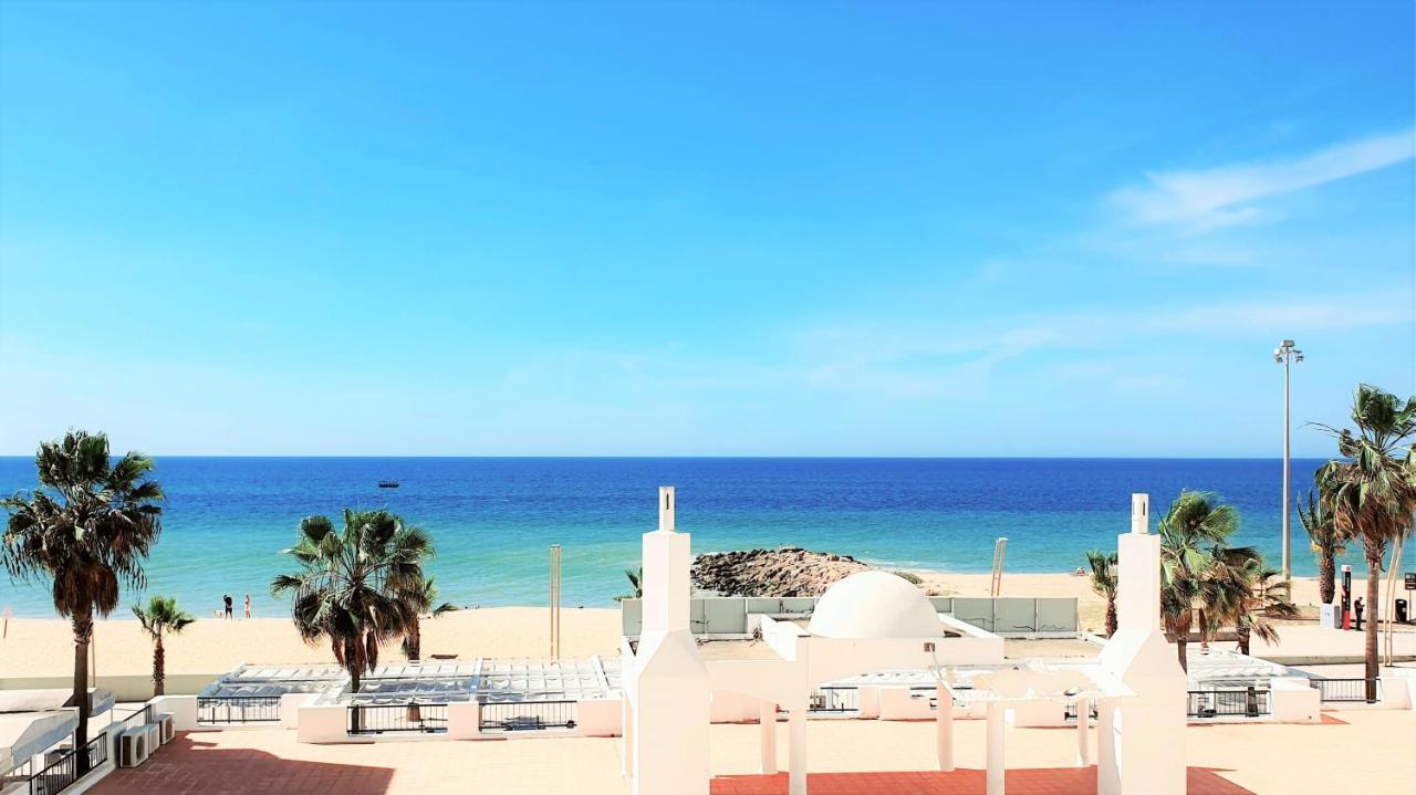 Seaside Serenity: 1br With Breathtaking Ocean View *