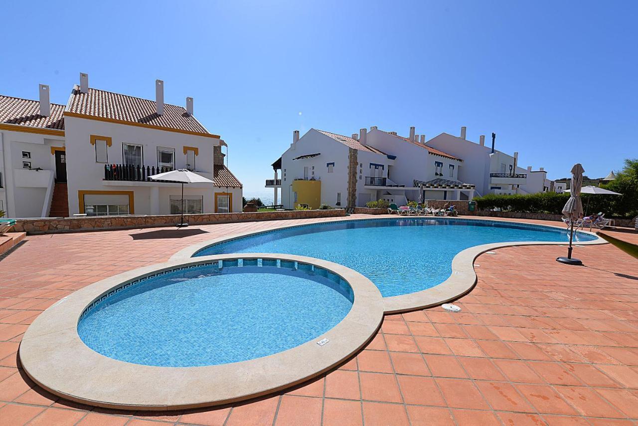 Ship - 4 Bedroom Duplex With Sea And Pool Views, 1km From The Apartment Sao Martinho do Porto