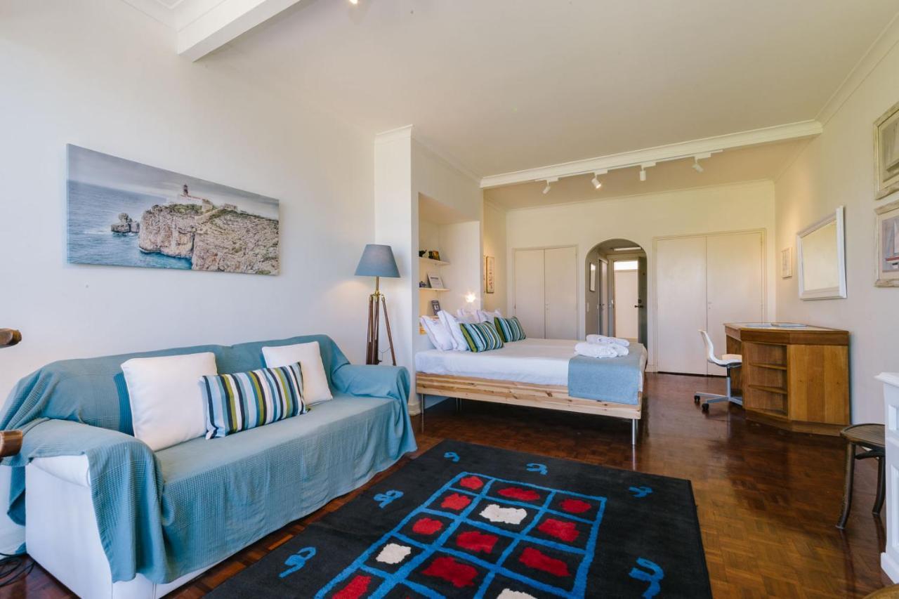 Rent4rest Beachfront Estoril