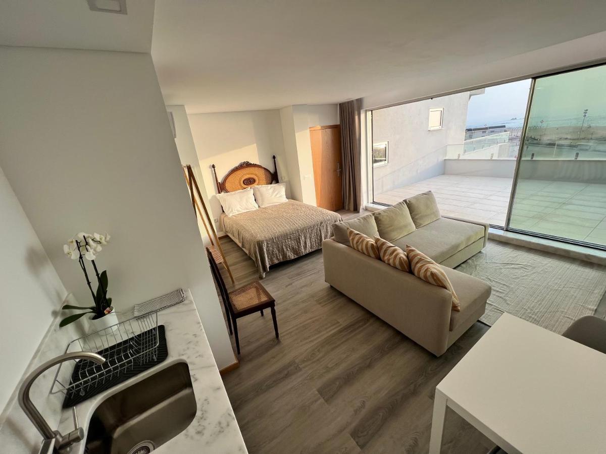 Apartment Povoa De Varzim-sleeps4-beachfront-ac-parking *