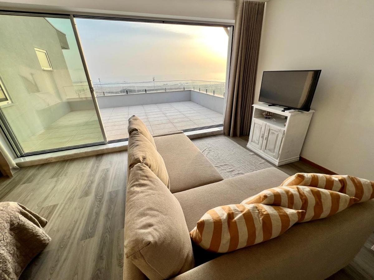 Apartment Povoa De Varzim-sleeps4-beachfront-ac-parking