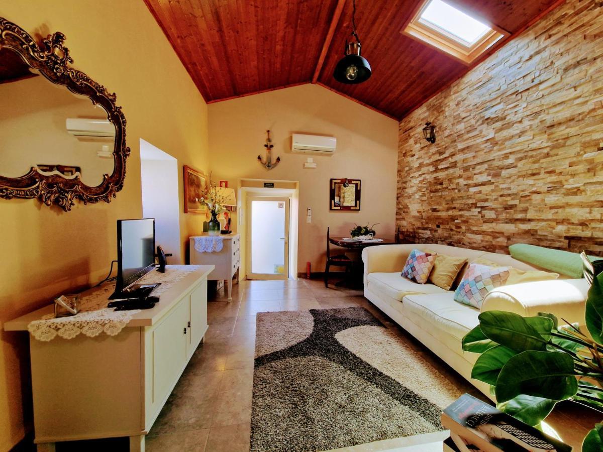 Casa Azenhas By Lisbon Village Holiday home *