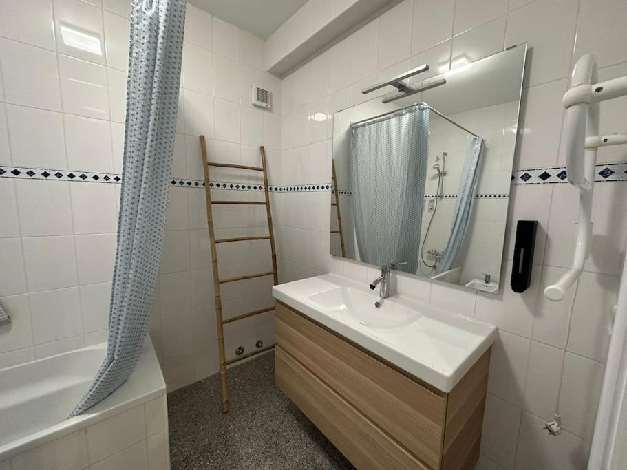Apartamento Conforto, Espaco E Localizacao Ribeira Grande