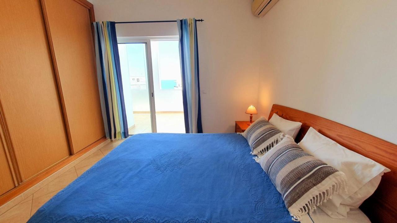Apartamento Vacation: 2br Steps To The