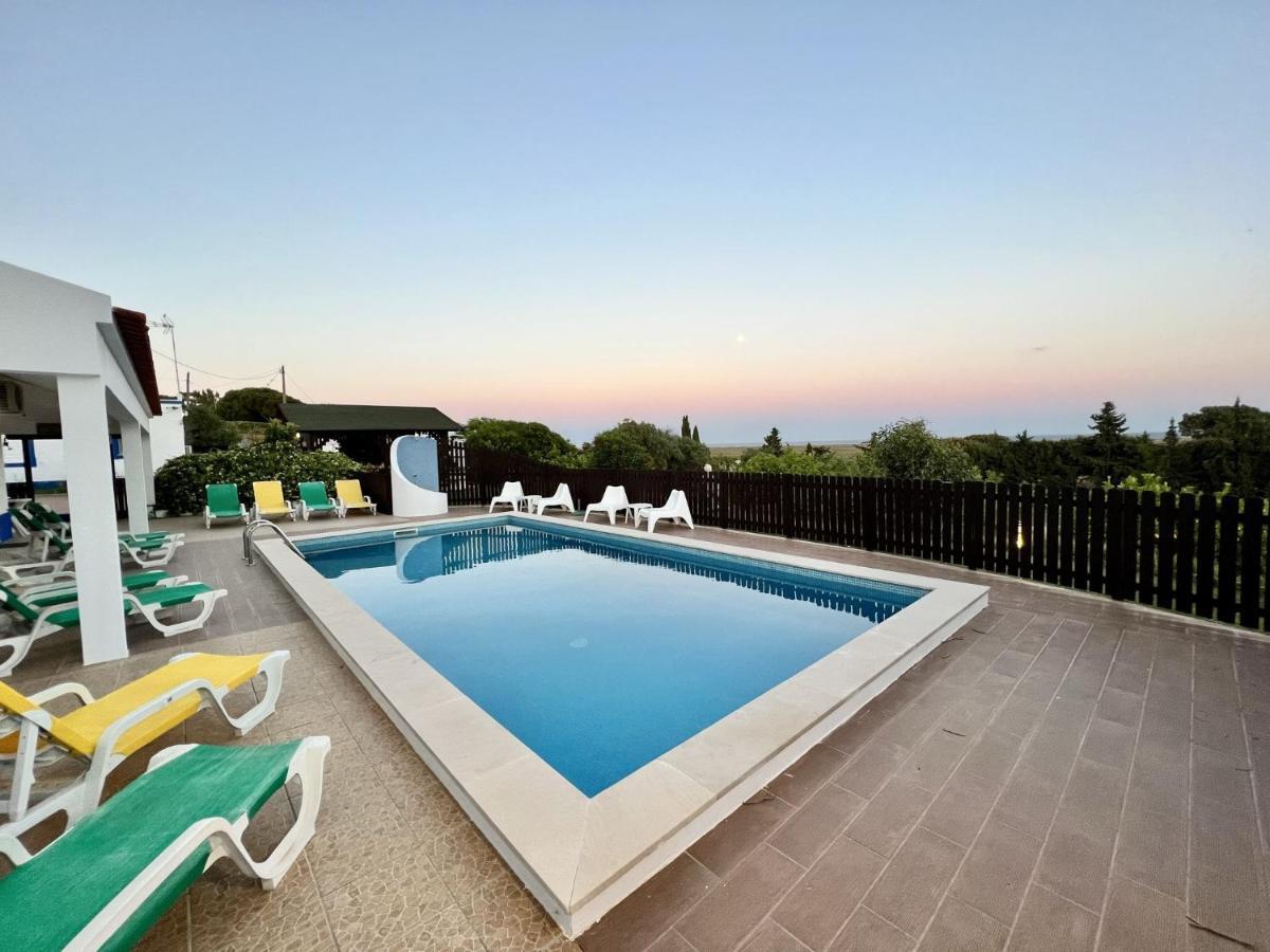 Formosa 2 With Pool By Homing Tavira