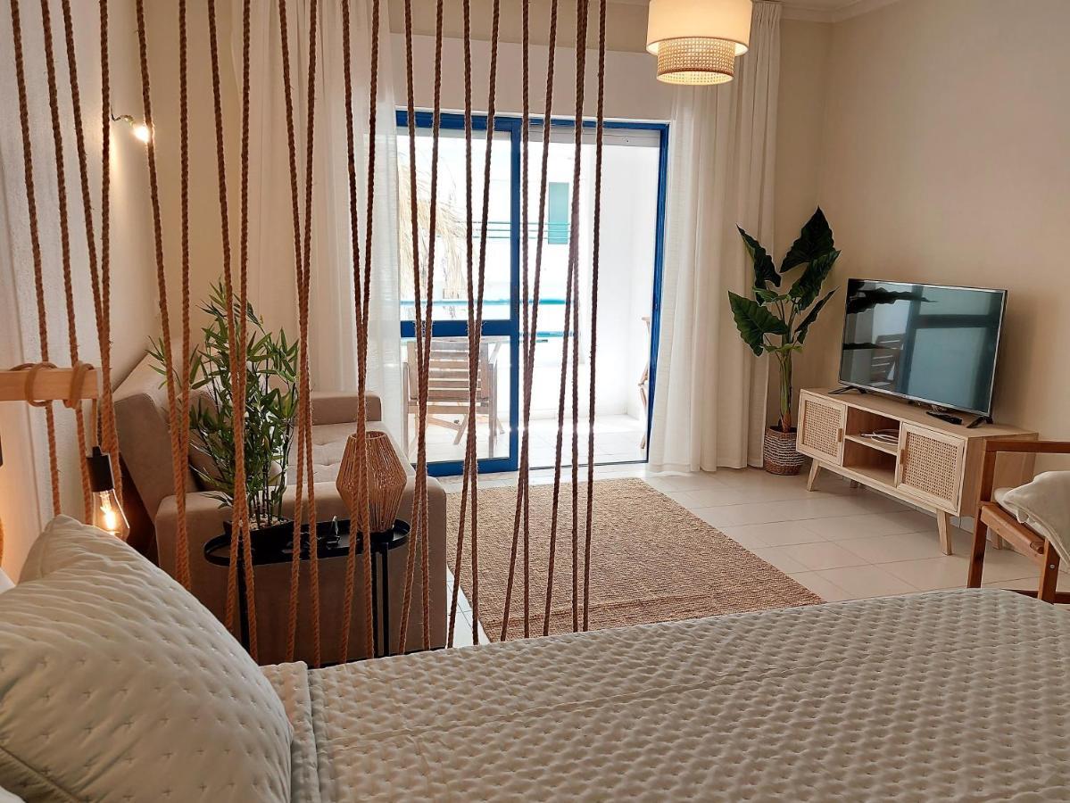 Ferias Perfeitas A Poucos Metros Do Mar Em Quarteira! Appartement