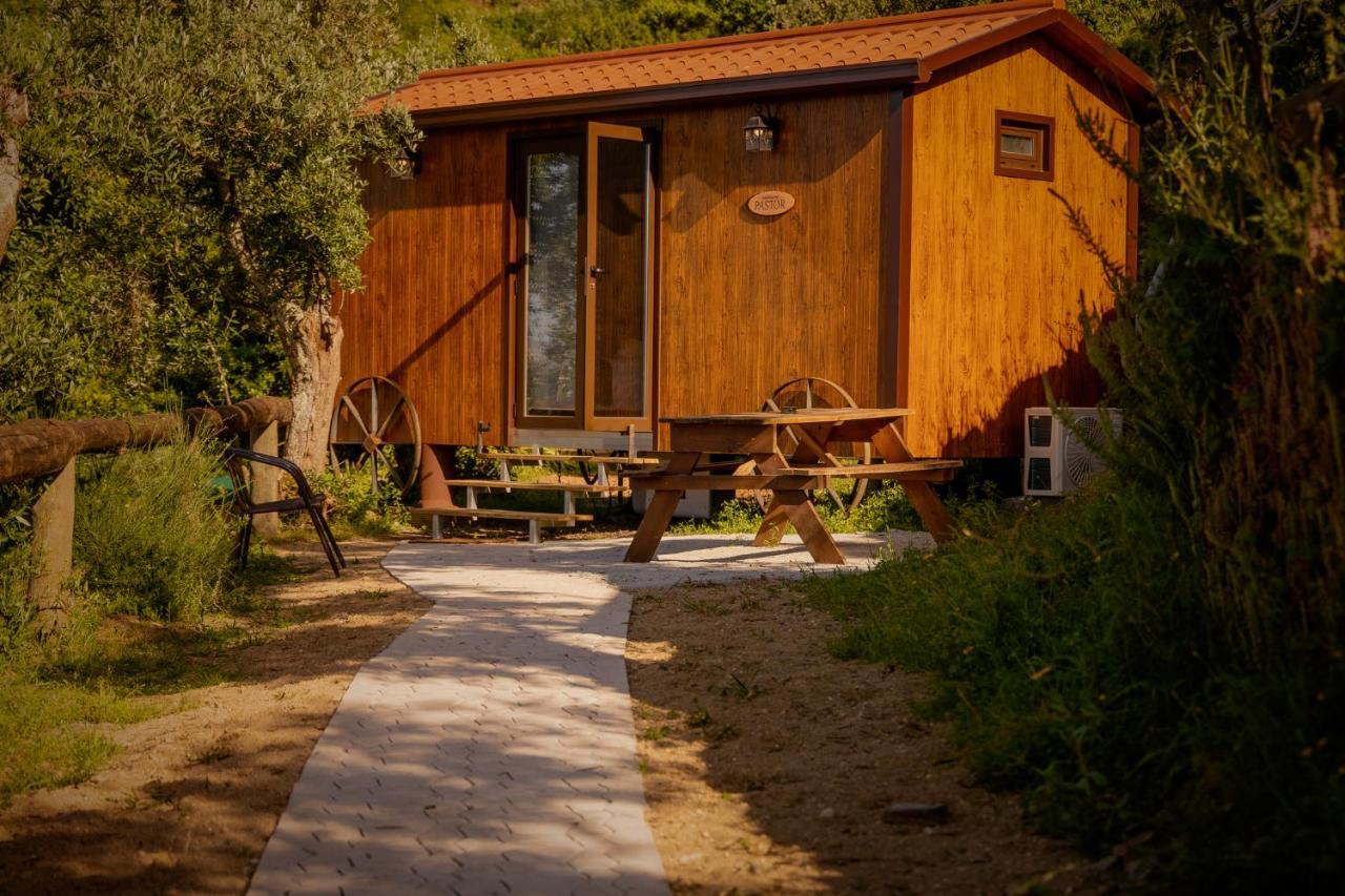 Arrabia Glamping Bed & Breakfast