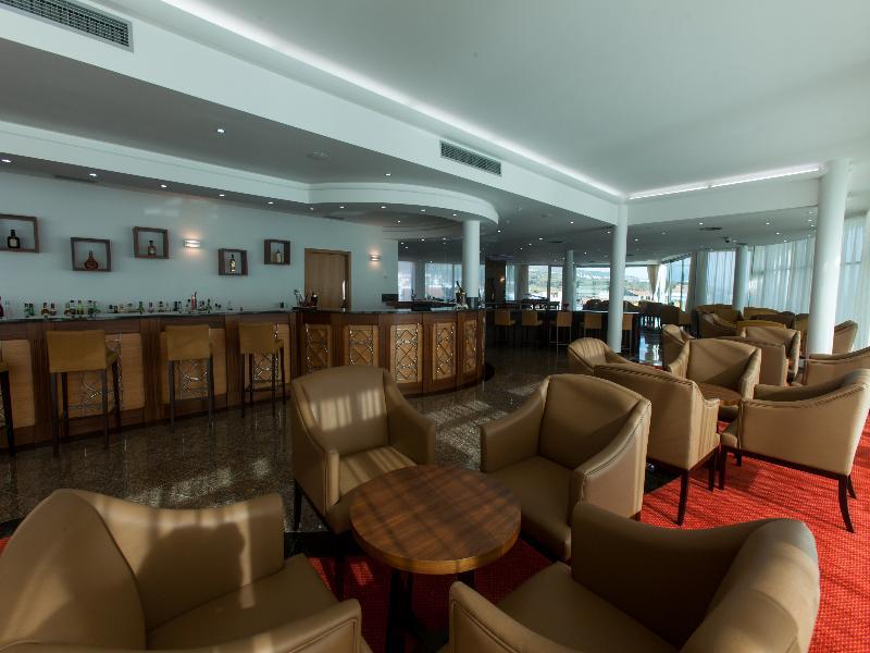 Hotel Angra Marina 5*