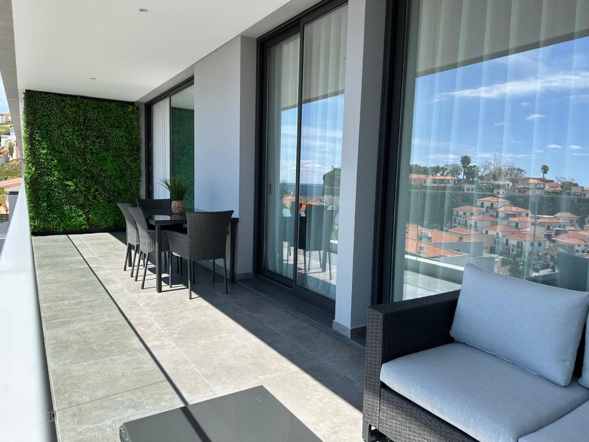 Deluxe Bay View Apartment Camara de Lobos