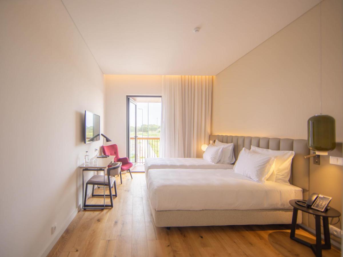 Sea View Business & Leisure 4* Sines