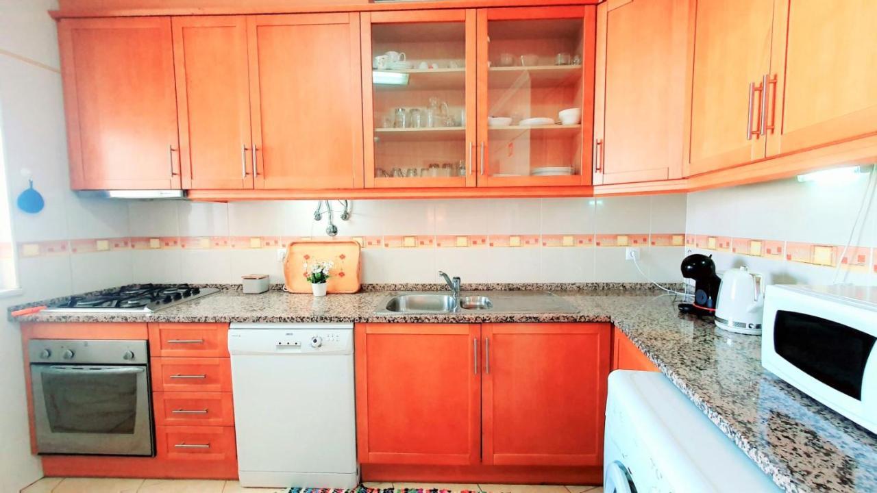 Apartment Lover's Paradise: 3br 2 Min From The