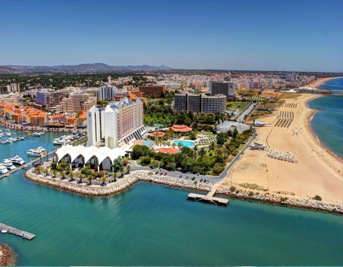 Lover's Paradise: 3br 2 Min From The