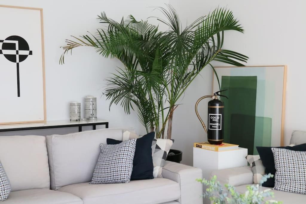 River Terrace & Pool View - Seixal Apartment *