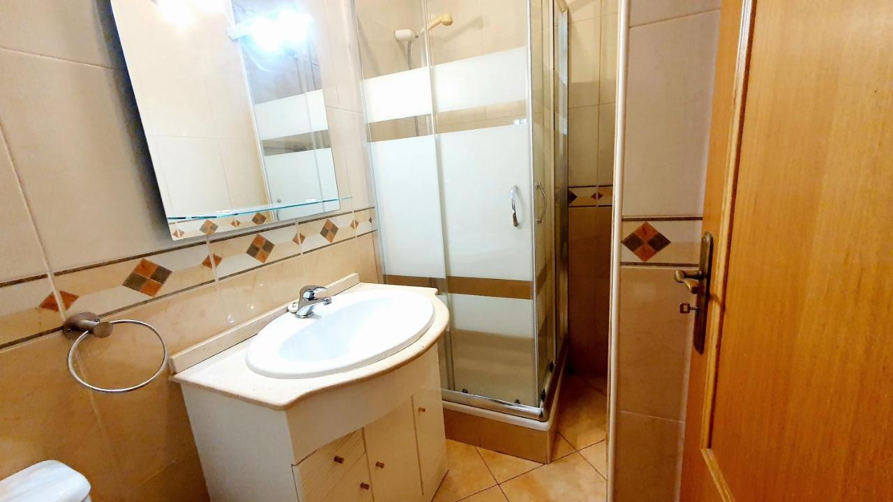 Vacation: 2br Steps To The * Quarteira
