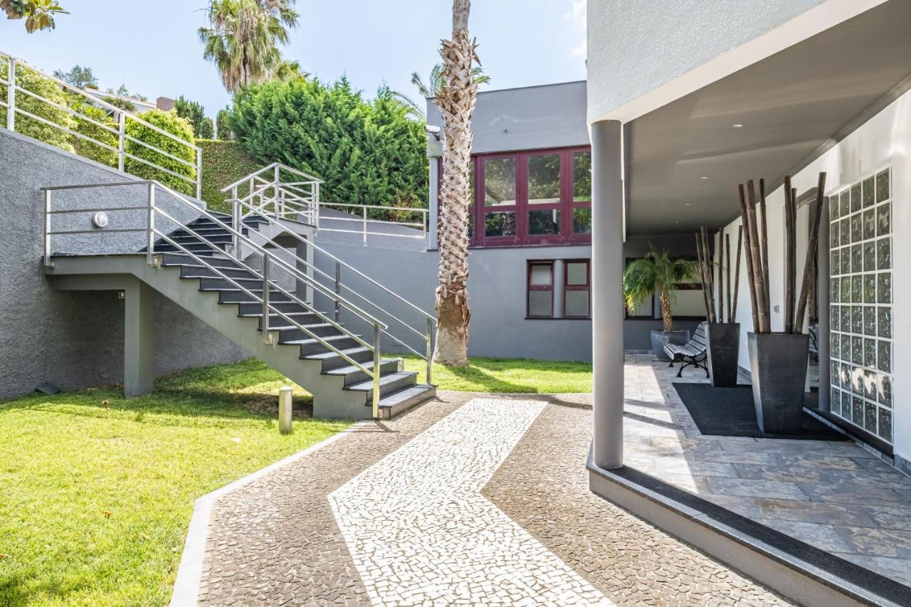 Ample With Pool And Gorgeous Ocean View *