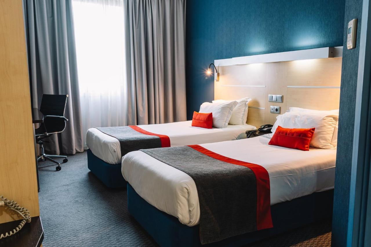 Hotel Express Porto Exponor By Ihg 3*
