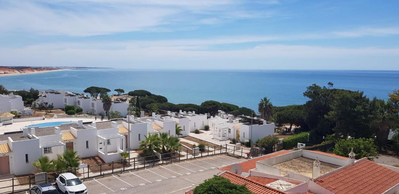 Apart. T2 Olhos De Agua Apartment