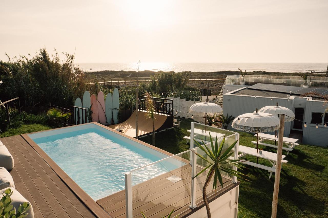 We Surf House Bed & Breakfast *