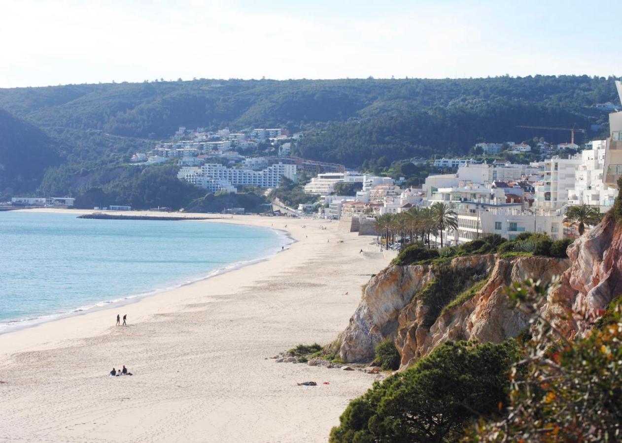 Axenic Retreat - Panoramic Ocean View, Sleeps 4, Ensuite Bathroom, New Redesign *