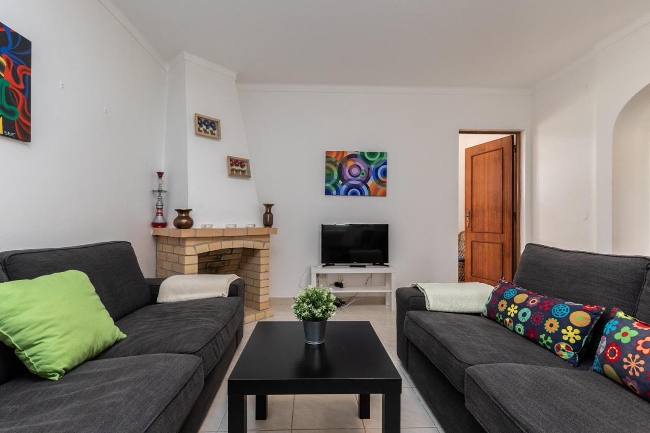 Akisol Olhos De Agua Pine Ii Apartment *