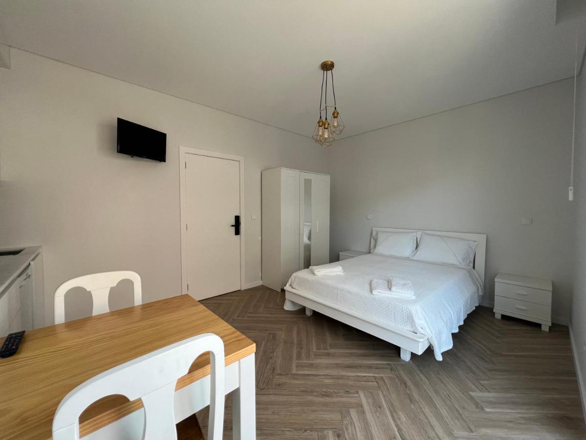 Custodio Ocean View Apartamento