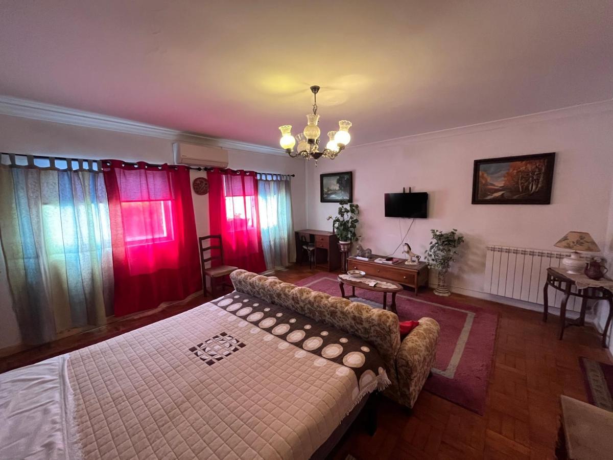 Casa Da Avo Maria, Largo De Santo Antonio, N 97395al Apartment Freixo de Espada a Cinta