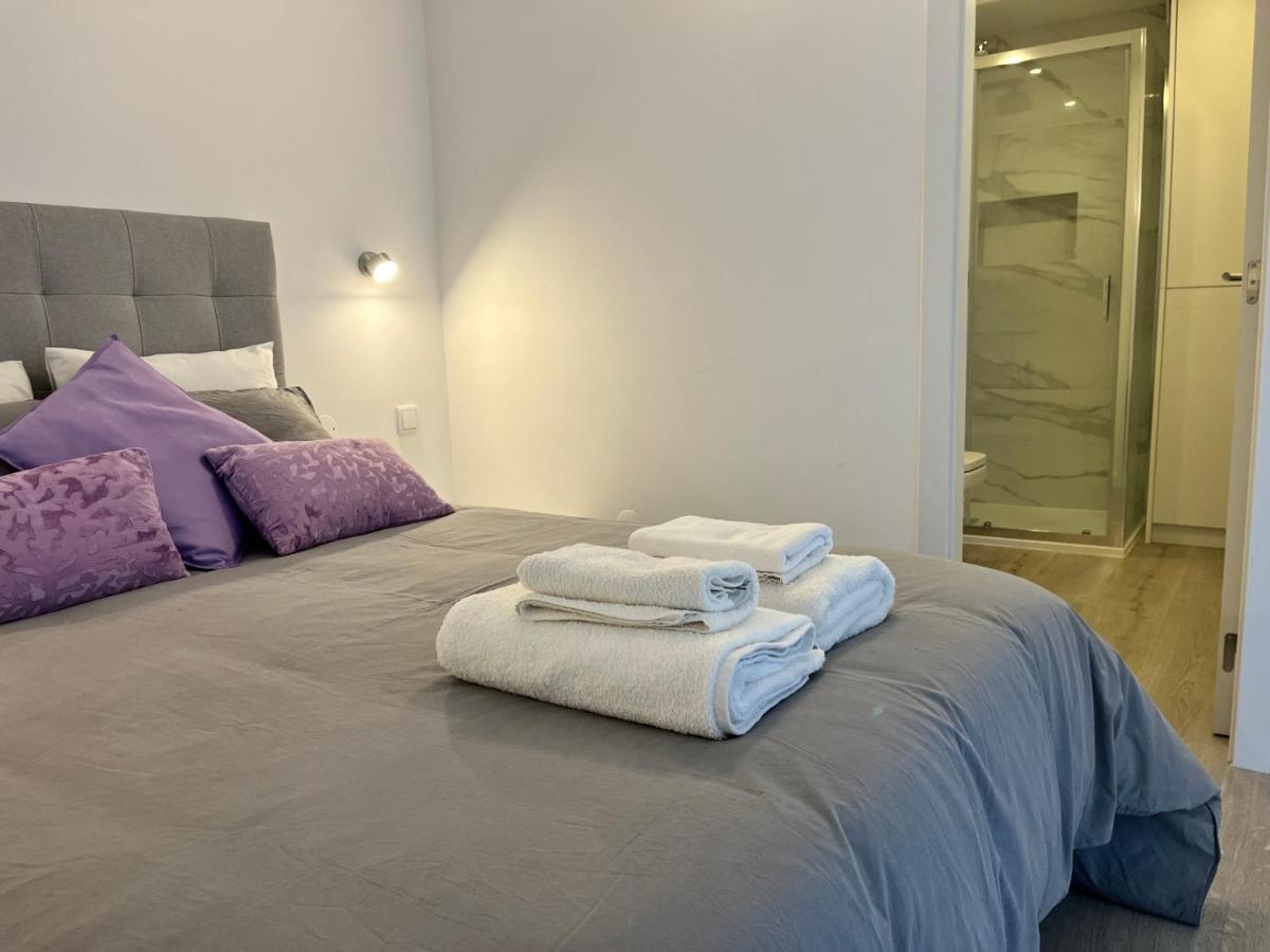 Axenic Retreat - Panoramic Ocean View, Sleeps 4, Ensuite Bathroom, New Redesign * Sesimbra