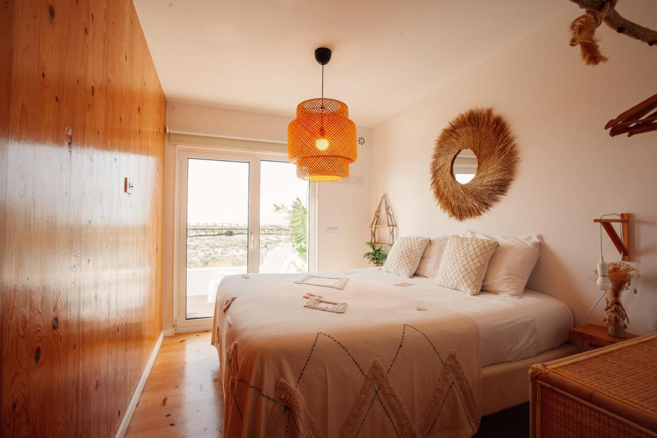 We Surf House *