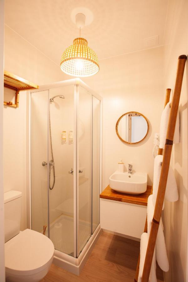 Bed & Breakfast We Surf House *
