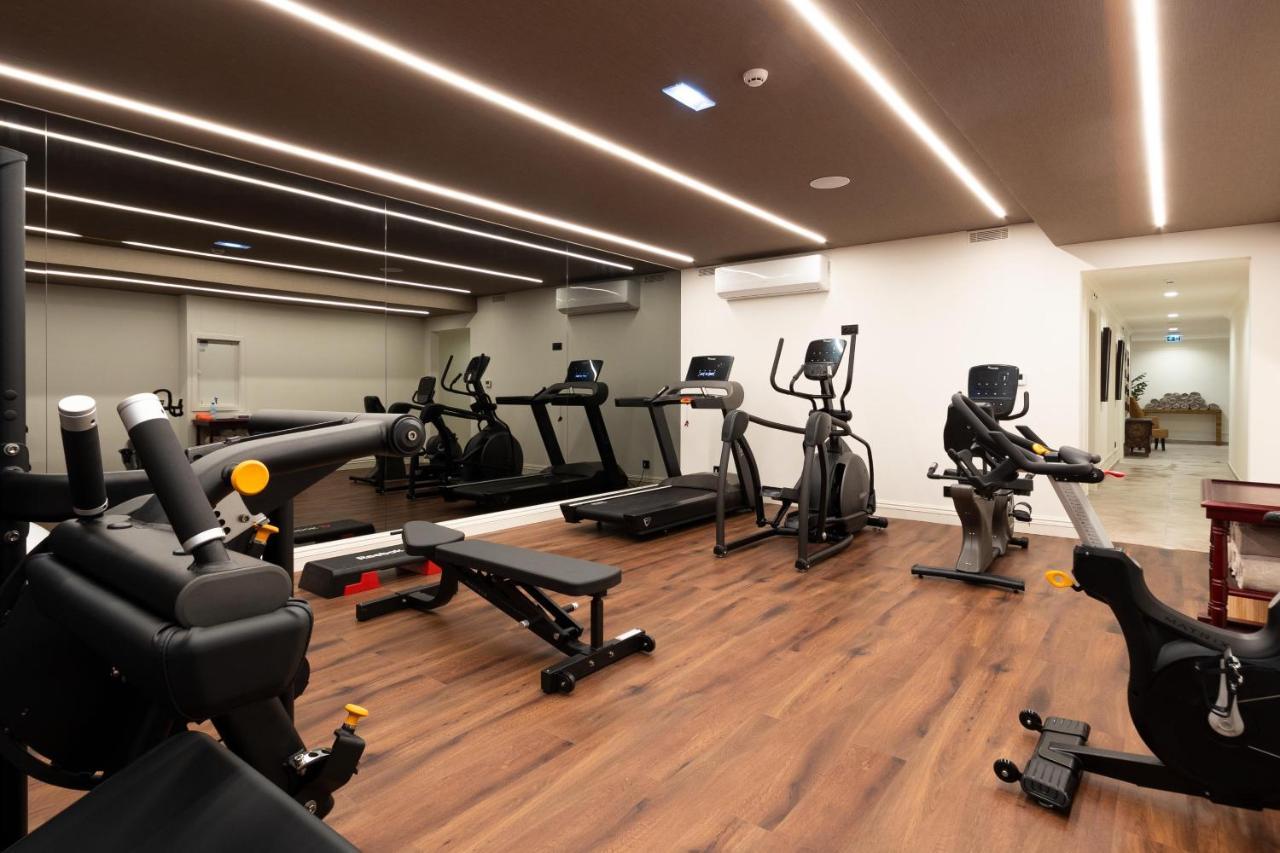Ap Dona Aninhas Hotel 4*