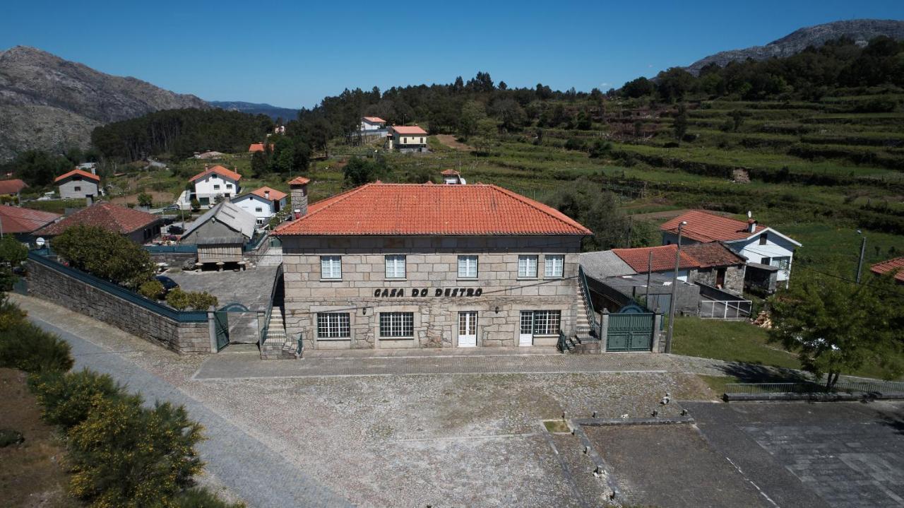Casa Do Destro * Ponte da Barca