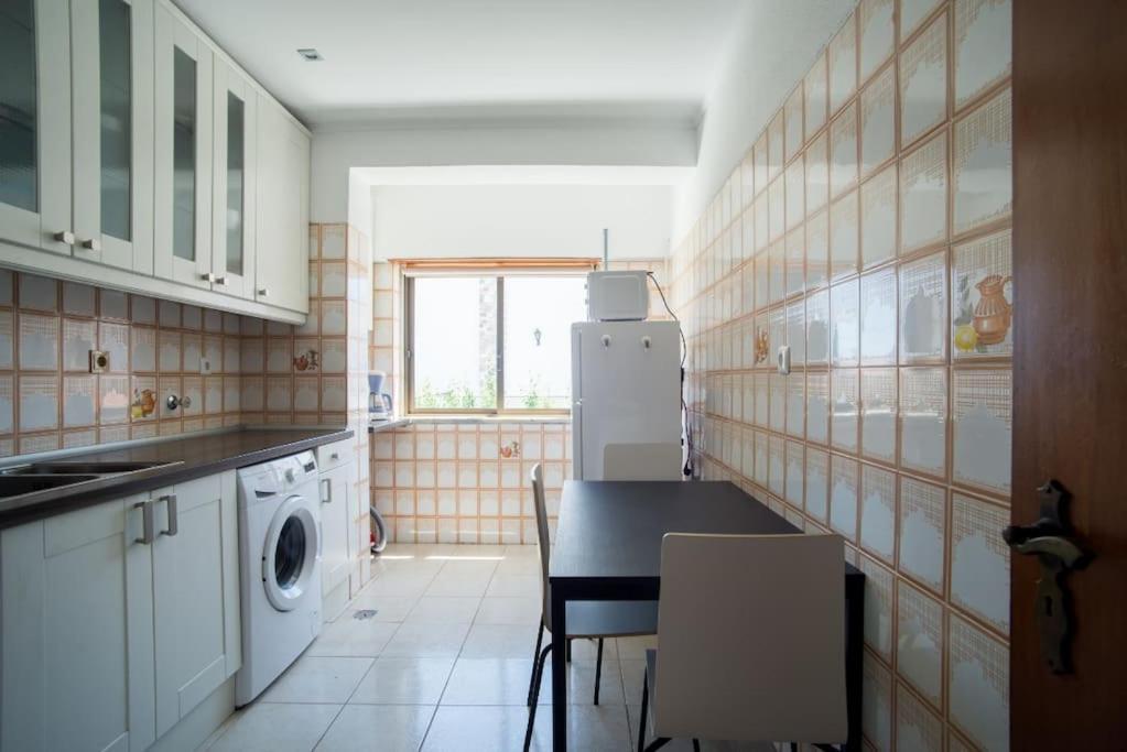Sunny Marisol T2 Apartment Aroeira (Setubal)