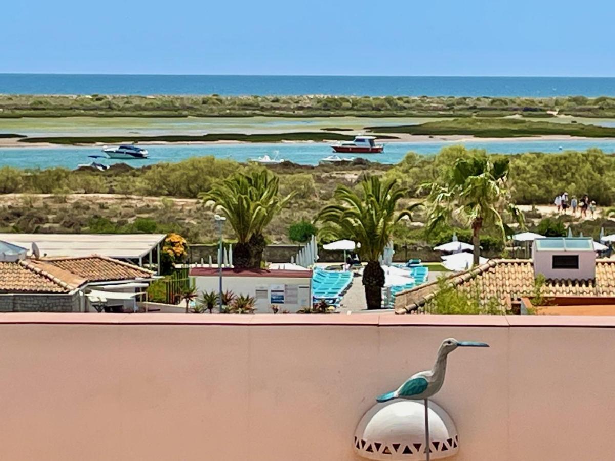 Golden Club- Eyes On Sea Apartment