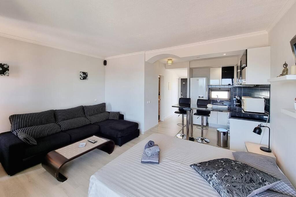 Blue Sea Apartment