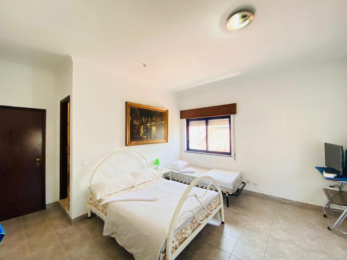 Sesimbra Hostel *