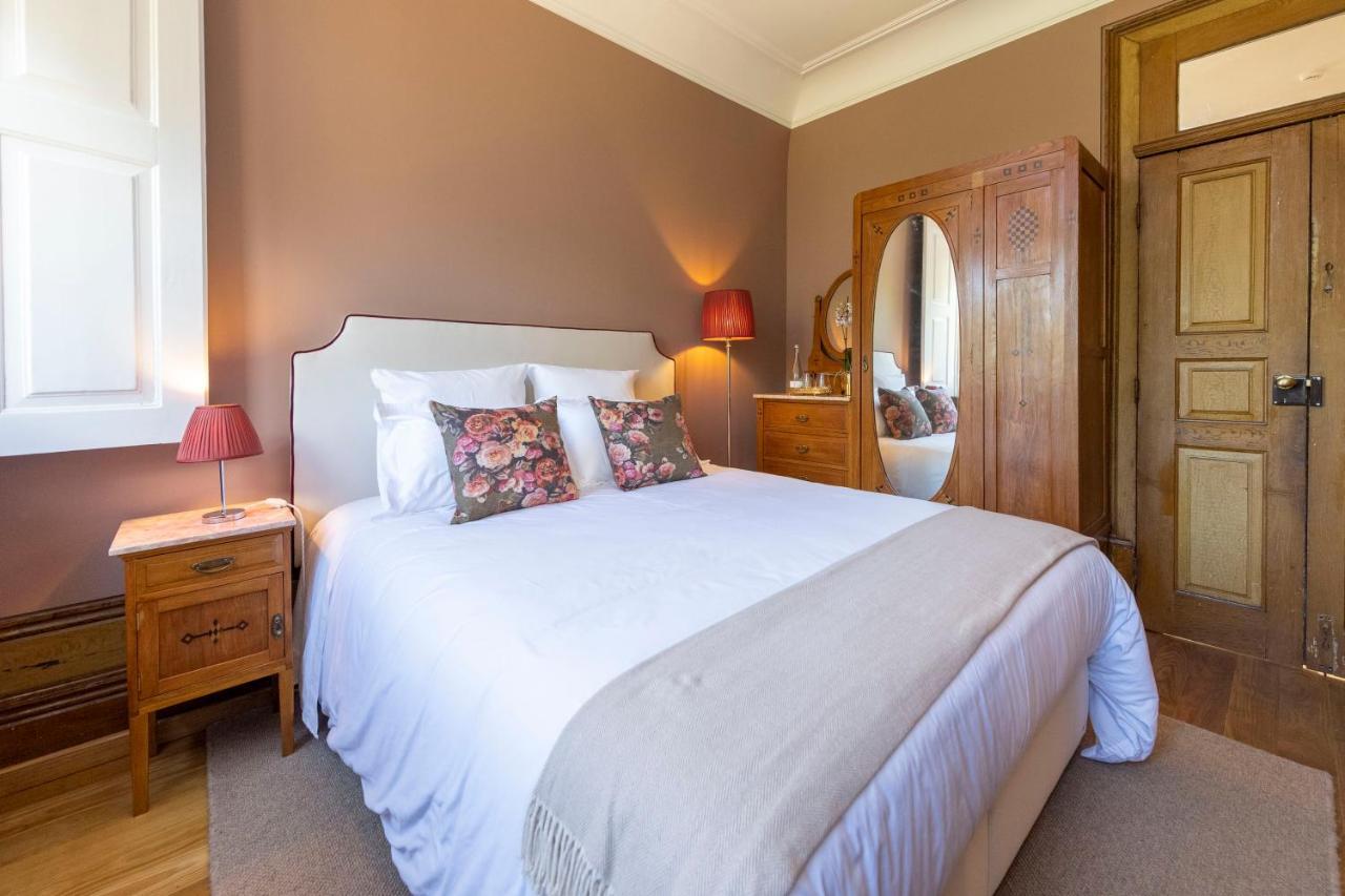 The Grove Country house