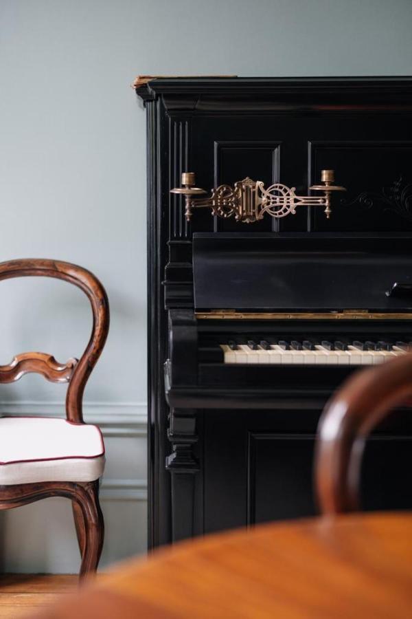 The Grove Country house