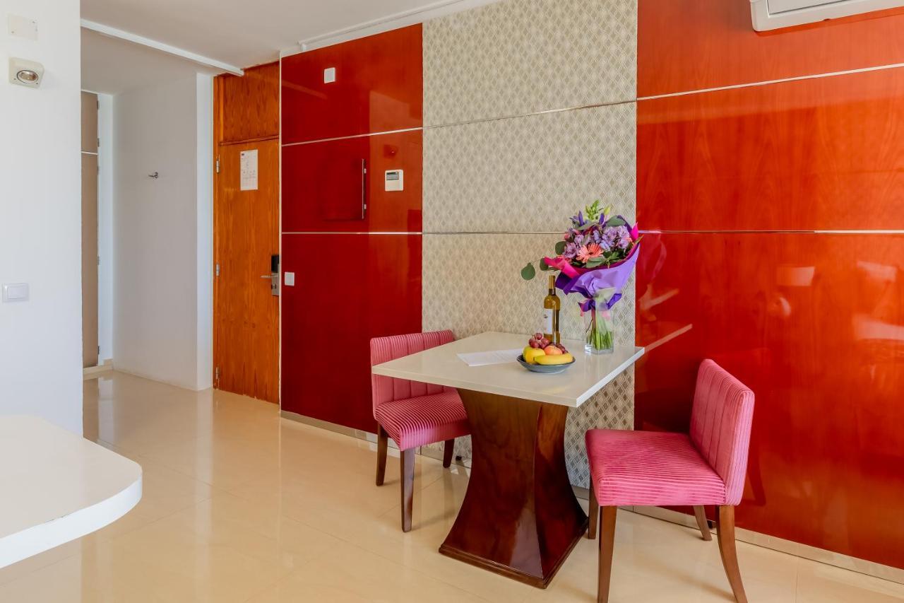 Monicca Collection And Residences 4*