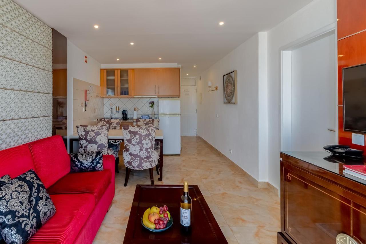 Aparthotel Monicca Collection And Residences 4*